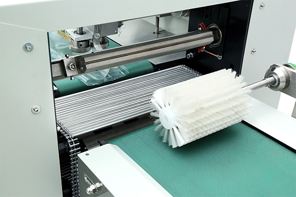 分析枕式包装机膜切不断的原因